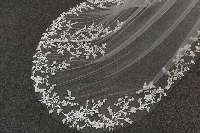 Bridal Fashion Trailing Lace Solid Color Veil