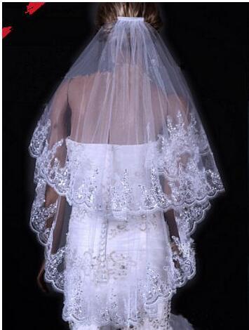 Two-layer Sequined Lace With Combed Bridal Veil