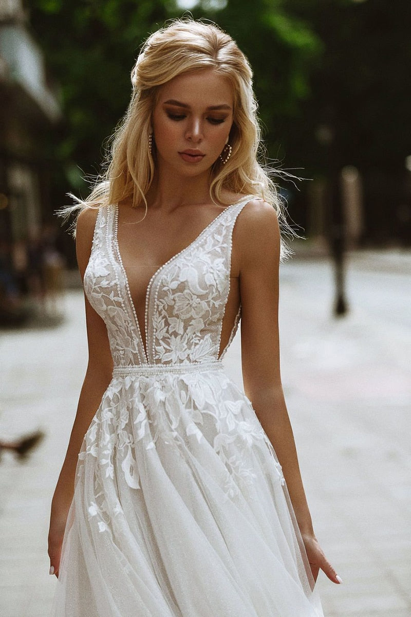 Boho Lace Appliques A-Line Tulle Wedding Gown